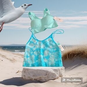 Bra Bundle size small there will be 2 bras I n this set....